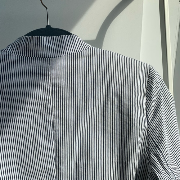 Cynthia Steffe Open Front Seersucker Blazer Size 2 - Picture 5 of 6